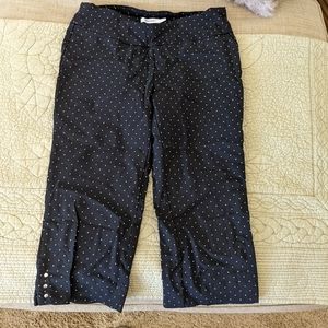 😍Retro inspired polka dot capris! Super cute for spring 😍